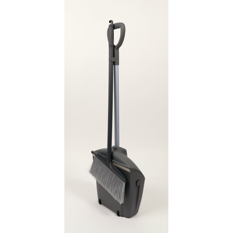 Pelle + balayette aéroport