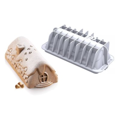 MOULE BUCHE WINTER COTTAGE