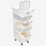 LOT DE 3 BACS A INGREDIENTS 30L AVE C COUVERCLE ET ROULETTES