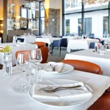 50 SERVIETTES DE TABLE 50 X 50 CM