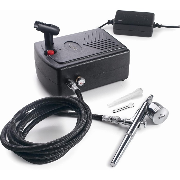 AEROGRAPHE AVEC COMPRESSEUR