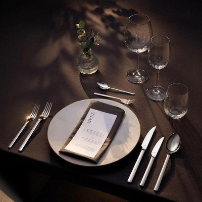 12 CUILLERES DE TABLE CUBE