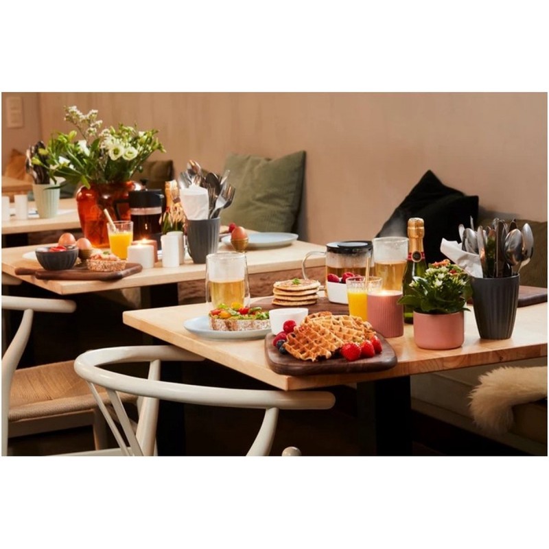 PLANCHE EN NOYER 32X18 CM